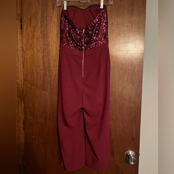 GB size M maroon romper with sequined strapless top. - Picture 5 of 9